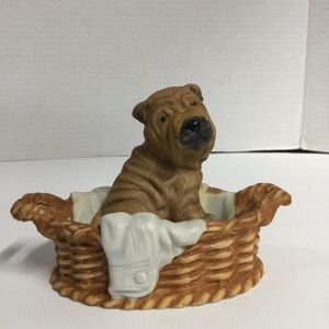 Princeton Gallery VTG 1991 Shar-Pei “Wrinkles” Brown Dog Laundry Basket Figurine